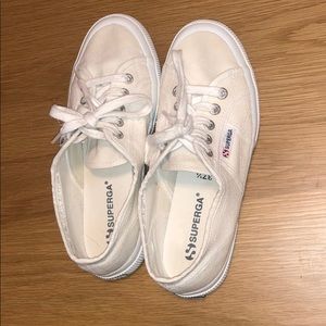 White Superga 2750 Corfu Classic Size Seven